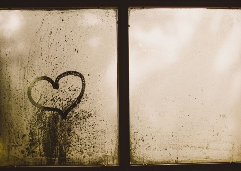 Liebeskummer und Trennungsschmerz: Niritya & Tom, Heilpraktiker für Psychotherapie im Saarland, bieten in ihrer Saarbrücker Praxis psychologische Begleitung bei Liebeskummer und in Trennungssitationen.